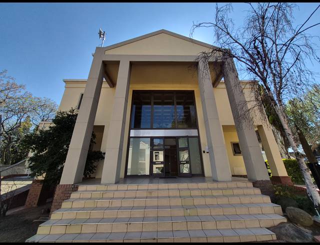 380M² OFFICE TO LET IN WOODMEAD